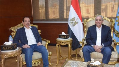 عقب جولة ميدانية على المستشفيات والمنشآت الطبية.. تفاصيل لقاء محافظ الغربية نائب وزير الصحة