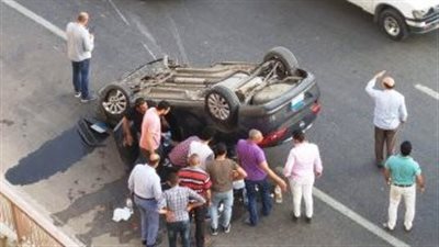 مصرع نجل مدير مستشفى الصدر وإصابة الطبيب ونجله في انقلاب سيارة بالعياط