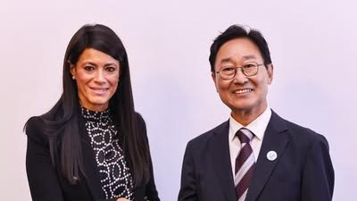 وزيرة التخطيط تلتقي المبعوث الكوري في احتفال اليوم الوطني والذكرى الـ30 للعلاقات الدبلوماسية