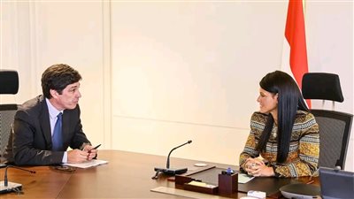 وزيرة التخطيط تبحث مع وفد منظمة التعاون الاقتصادي تطورات تنفيذ البرنامج القُطري