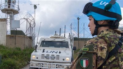 اليونيفيل تحذر: هجمات الجيش الإسرائيلي تهدد مهام قواتنا جنوب لبنان