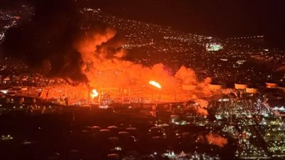 استمرار اشتعال حريق مصفاة شيفرون بأمريكا على مدار يومين ومحاولات لإخماده