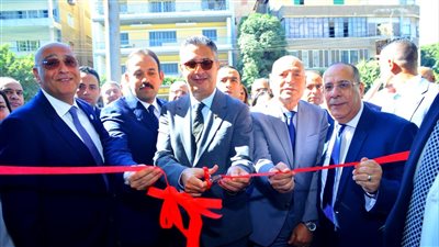 وزير التموين يفتتح أول 3 منافذ ضمن أكبر سلسلة حكومية «Carry On»