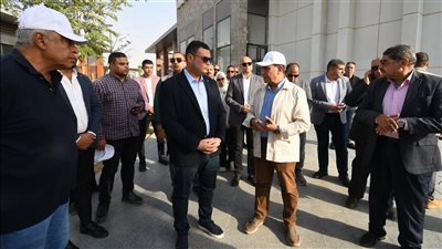  وزير الإسكان يوجه بسرعة الانتهاء من مشروع حدائق «تلال الفسطاط»