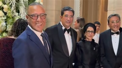 شاهد نجوم الفن والمجتمع في حفل زفاف نجل هاني رمزي 