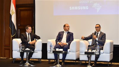 كجوك والخطيب يؤكدان دعم الحكومة للمصدرين وإصلاحات ضريبية واسعة لتعزيز النمو الاقتصادى