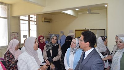رئيس جامعة بنها يتفقد سير العملية التعليمية بالمعهد الفني للتمريض