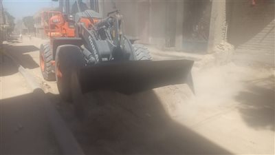 بالصور.. حملة موسعة لتحسين مستوى نظافة وتجميل الشوارع شرق الأقصر