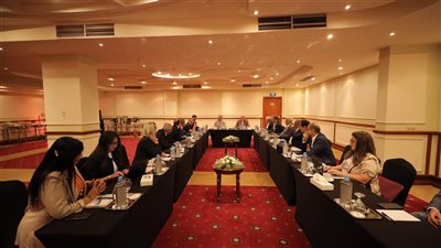  وزير السياحة والآثار يشارك في اجتماع مجلس إدارة غرفة المنشآت الفندقية خلال زيارته لمحافظة الأقصر