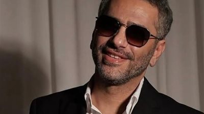 فضل شاكر يسلم نفسه للجيش اللبناني في مخيم عين الحلوة