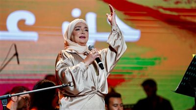 بحفل كامل العدد.. عايدة الأيوبي تُشعل ختام مهرجان 