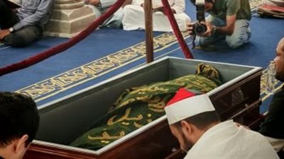  وصول جثمان الدكتور أحمد عمر هاشم الجامع الأزهر...صور