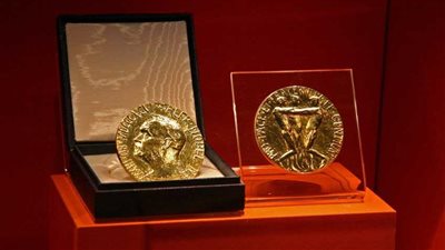 3 علماء فيزياء بأمريكا يحصلون على جائزة نوبل