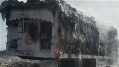 السيطرة على حريق مقطورة محملة بالقطن بطريق درنكة بأسيوط دون إصابات