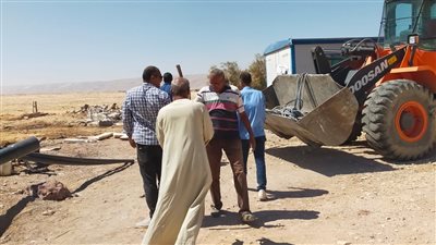 بالصور.. حملة موسعة لإزالة واسترداد أراضي أملاك الدولة بالأقصر
