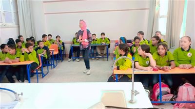 «جامعة الأقصر» تنظم ندوة تثقيفية حول مخاطر الإدمان على الأطفال (صور)