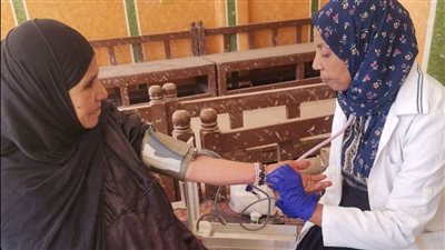 «صحة الأقصر» تنظم قافلة طبية بالمجان ضمن مبادرة 100 يوم صحة