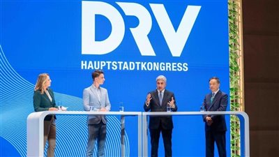 وزير السياحة والآثار يشارك في الاجتماع السنوي للاتحاد بحضور وزراء وكبار مسئولي الحكومة الألمانية