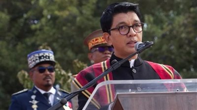 رئيس مدغشقر يهرب على متن طائرة بعد احتجاجات جيل زد ضده 