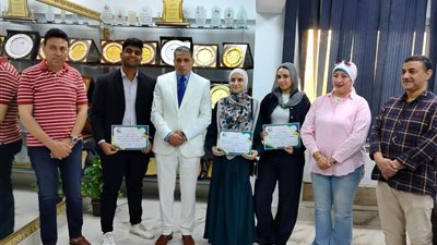 الجيزة تكرم أوائل طلاب مدرسة «6 أكتوبر الفنية» المتقدمة للتأسيس العسكري