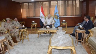 محافظ الغربية يلتقي بمساعد رئيس هيئة عمليات القوات المسلحة في ختام تدريب صقر 156