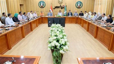 اجتماع هام لمحافظ المنوفية برؤساء الوحدات المحلية أعرف التفاصيل