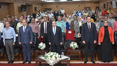 محافظ بورسعيد يشهد ندوة توعوية حول 