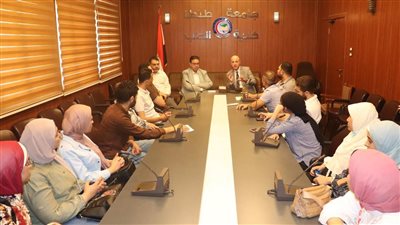 القائم بأعمال عميد طب طنطا يلتقي مدير عام الاستراتيجية بالمجلس الصحي المصري 