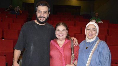 بهذه الطريقة.. ماجدة زكي تدعم نجلها أحمد أبو رية في مهرجان نقابة المهن التمثيلية