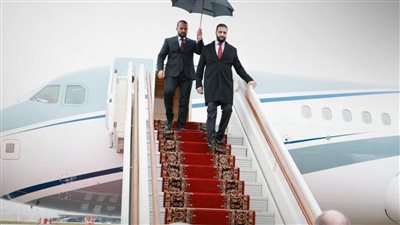 الشرع يصل إلى موسكو ويطالب بتسليم «الأسد»