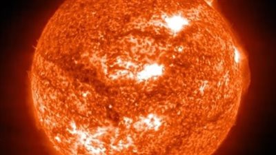 علماء فلك: دفقات قوية من الطاقة الشمسية قد تؤثر على الاتصالات