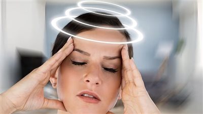 ما أسباب نوبات الدوار وكيف يمكن معالجتها؟