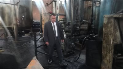 تموين دمياط تضبط مصنعًا يعيد تدوير زيوت السيارات ويبيعها كمكررة