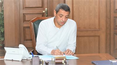 محافظ السويس يعتمد تعريفة الركوب الجديدة  بعد تحريك أسعار البنزين والسولار