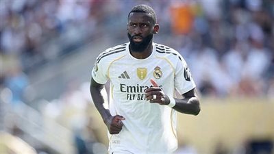موقف ريال مدريد يستعد من تجديد عقد روديجر وألابا