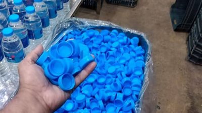  ضبط حوالي 4 طن مشروبات ومياه غازية ومعدنية في حملة لمراقبة الأغذية بالدقهلية