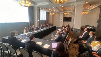 نائب وزير المالية من واشنطن: إصلاحات هيكلية متوازنة وتحسن ملموس في المؤشرات الاقتصادية