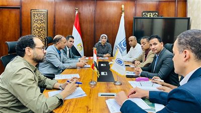 جامعة الأقصر تبحث دمج ذوي الهمم بالأنشطة الجامعية للعام الجديد