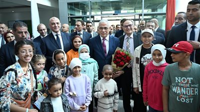 النائب العام يزور مستشفى سرطان الأطفال 57357| صور