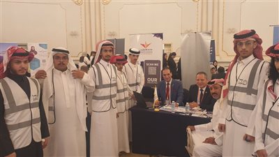 رئيس جامعة دمياط يشارك في فعاليات معرض الخليج الثامن عشر للتعليم