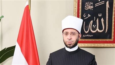 الأوقاف: صرف مكافأة 5 آلاف جنيه وشهادة تقدير لعامل مسجد من 