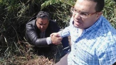 حقيقة واقعة إلقاء الأهالي أحد المرشحين بترعة في البحيرة