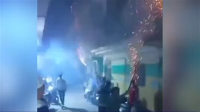 احتفالا بخروج صديقهم من السجن.. ضبط المتهمين بإشعال الشماريخ بشوارع بولاق الدكرور 