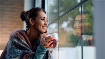 كيف يؤثر الشاي الساخن على مزاجك طوال اليوم؟
