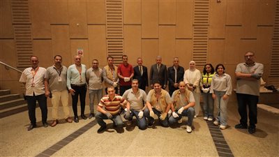 استعدادات مكثفة تسير على قدم وساق داخل المتحف تمهيدًا للافتتاح المرتقب