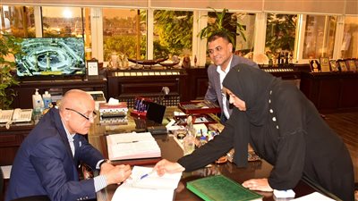 بالصور.. «محافظ الأقصر» يوجه بإعداد تقارير حول الموقف التنفيذي لمشروعات المرافق