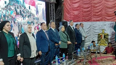 الحزب المصري الديمقراطي الاجتماعي ينظم مؤتمرا جماهيريا لدعم مرشحه في إحدى دوائر محافظة أسيوط