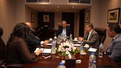 تفاصيل اجتماع وزير السياحة يجتمع مع رئيس المجلس العالمي للسفر والسياحة