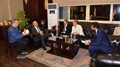 بالصور.. زيارة وفد السفارة الفرنسية لمحافظة الأقصر لبحث سبل التعاون المشترك