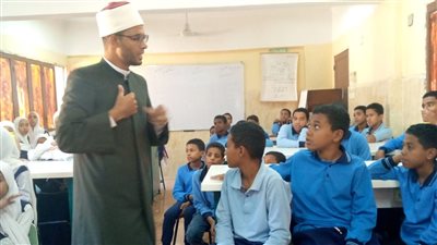 بالصور.. «حماية الطفل» تنظم ندوة تثقيفية للطلاب حول آثار التنمر بالأقصر